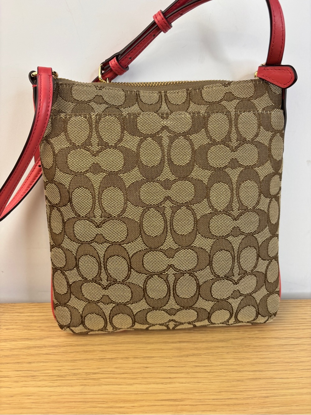 Coach Signature North/South Swing pack Crossbody Bag Outline Coral Pink LIKE NEW - Picture 8 of 13